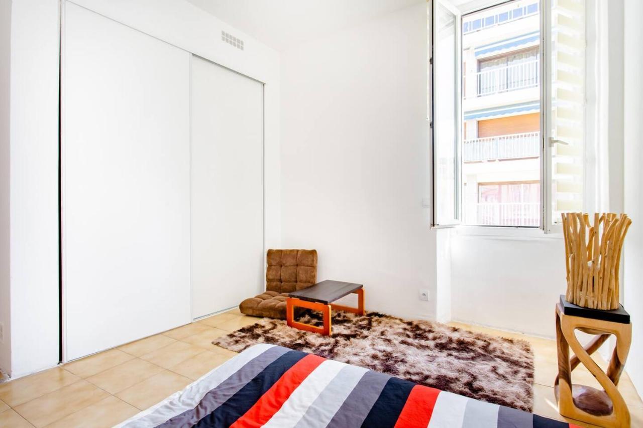 Room Rental In Apartment In Marseille Exteriér fotografie